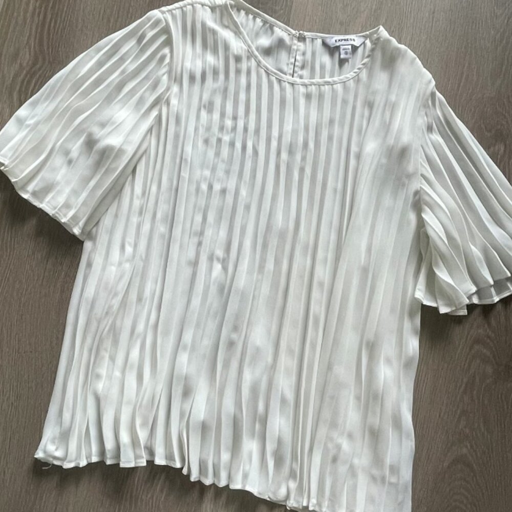 Express Cream Pleated Blouse XSmall XS